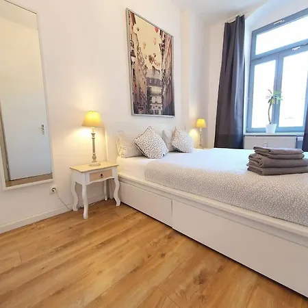 2 Room Apartment Near Station Neustadt In Dresden Neustadt Exterior photo