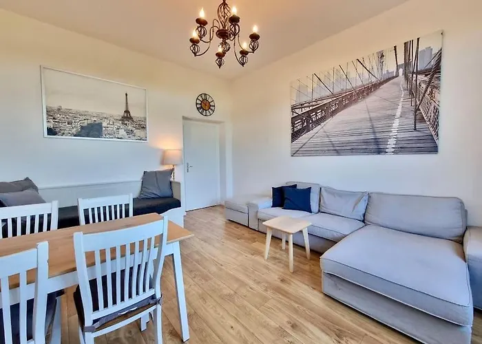 2 Room Apartment Near Station Neustadt In Dresden Neustadt
