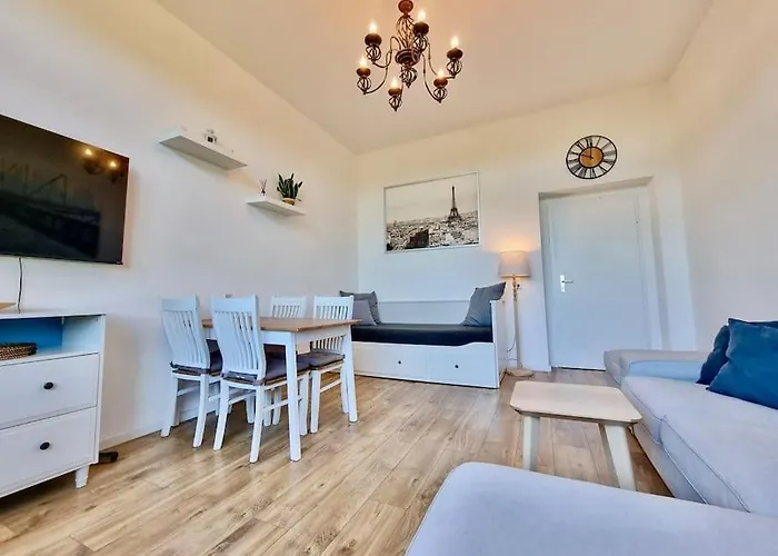 2 Room Apartment Near Station Neustadt In Dresden Neustadt