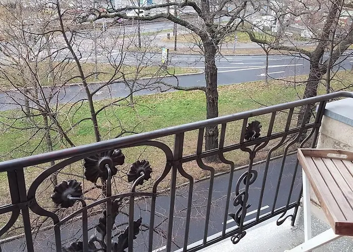2 Room Apartment Near Station Neustadt In Dresden Neustadt